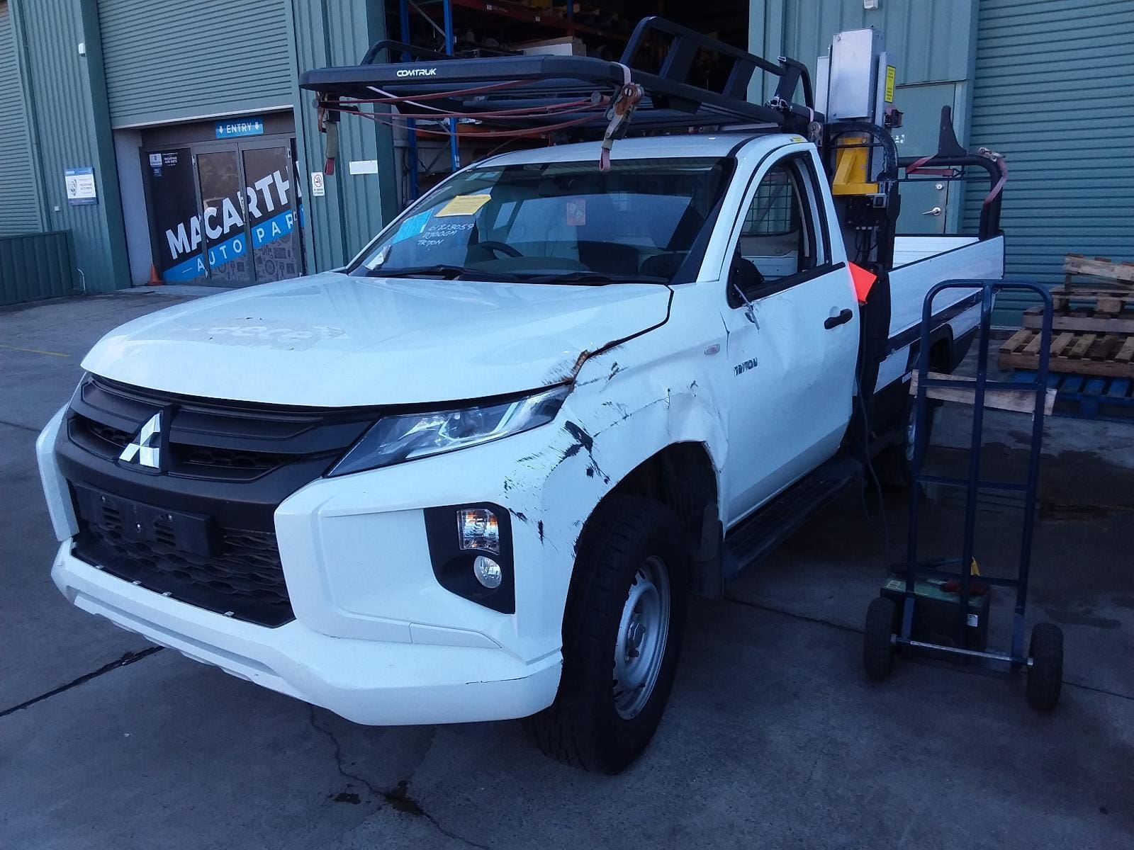 Mitsubishi Triton 2023